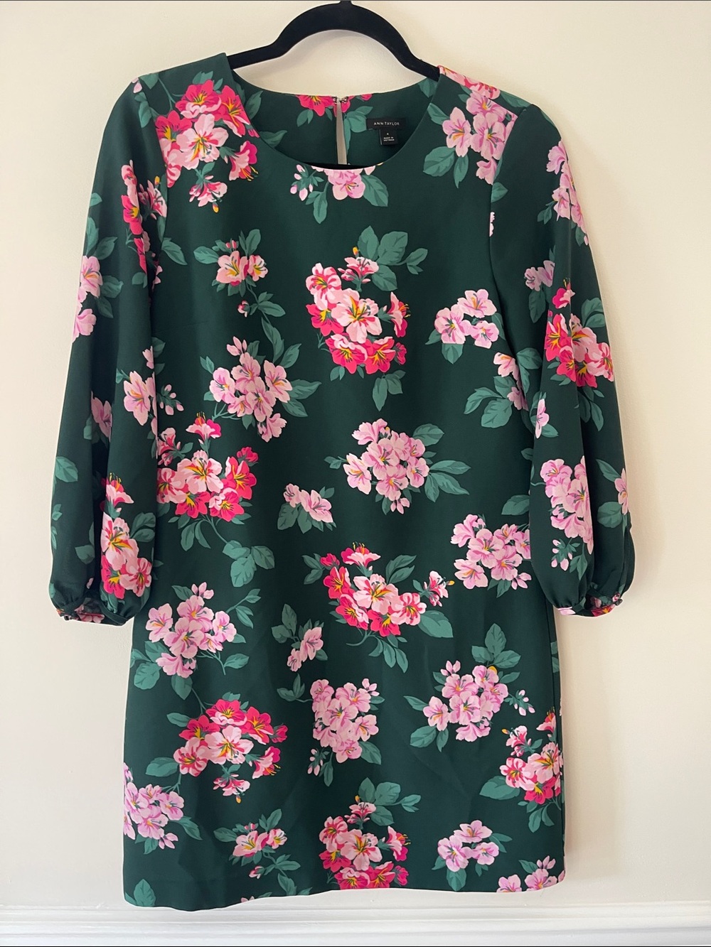 Ann Taylor Dark Green Floral Long-Sleeve Shift Dress
